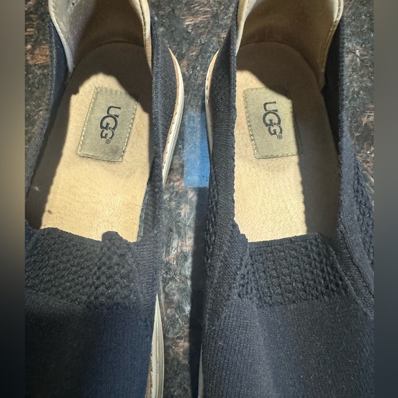 UGG® Alameda Sammy Slip-On Sneaker - Picture 5 of 11